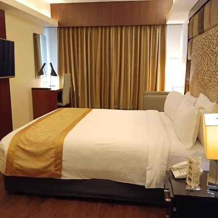 Hotel Le Temps Fort Tiruchirappalli Extérieur photo