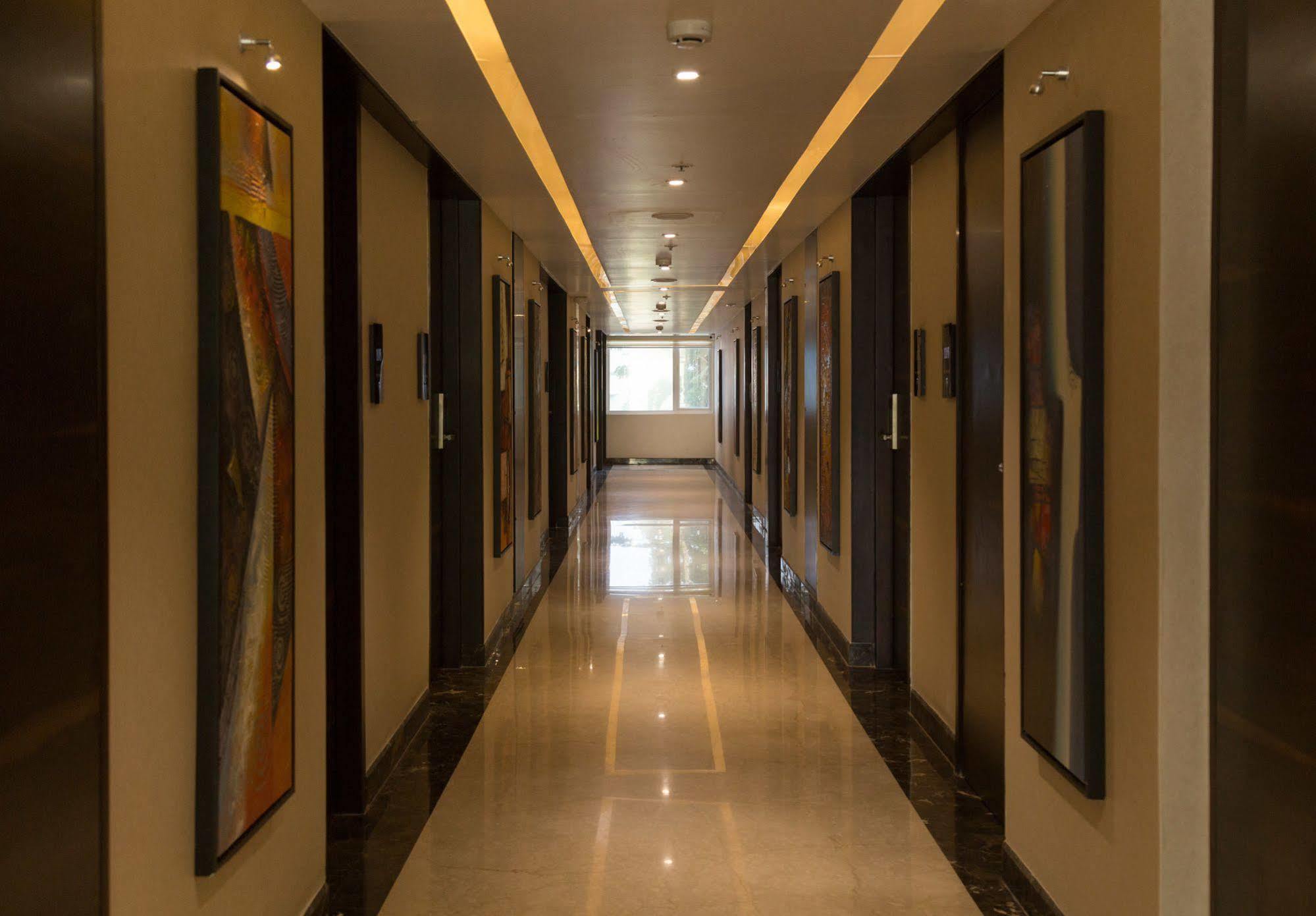 Hotel Le Temps Fort Tiruchirappalli Extérieur photo