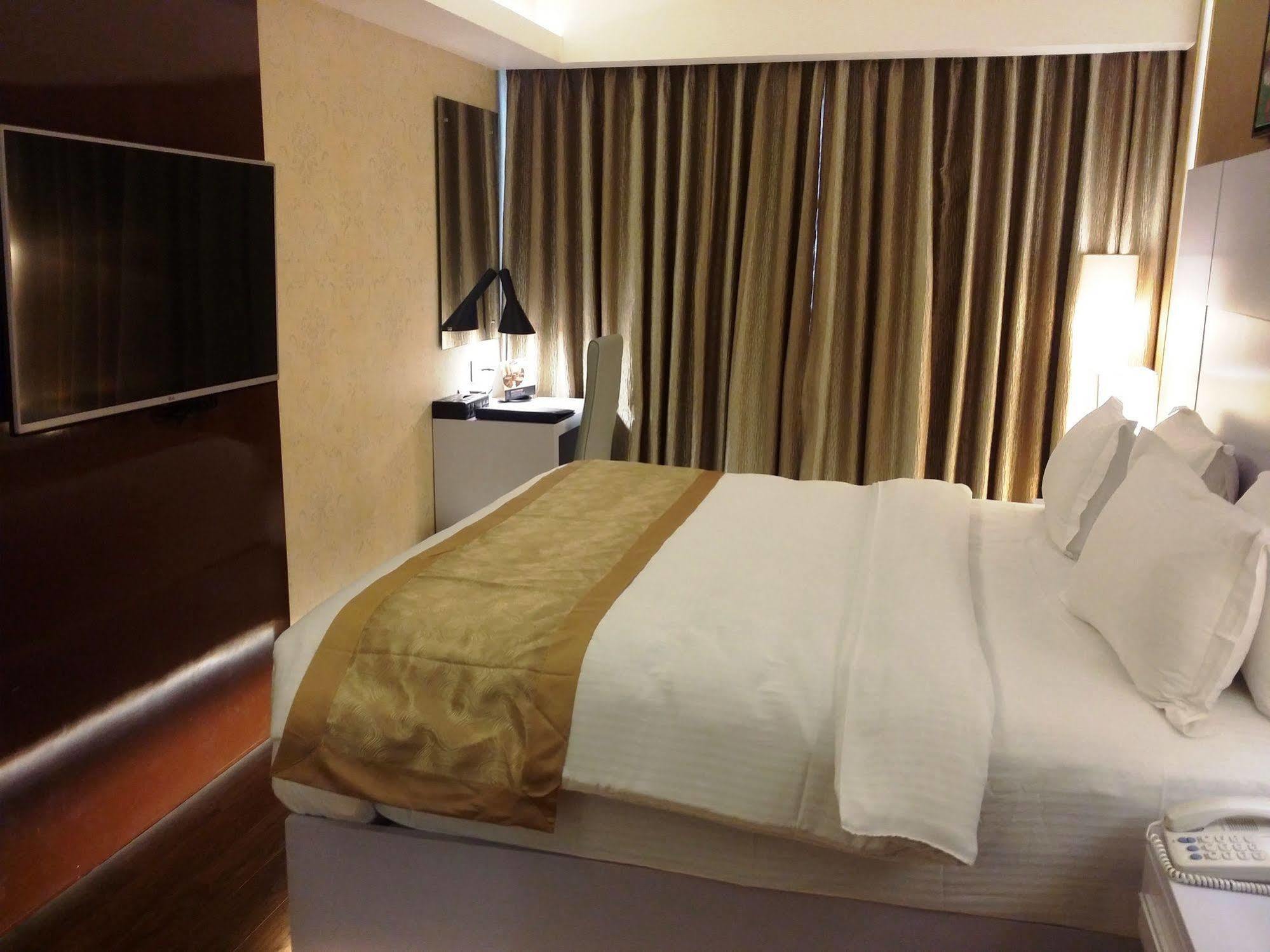 Hotel Le Temps Fort Tiruchirappalli Extérieur photo
