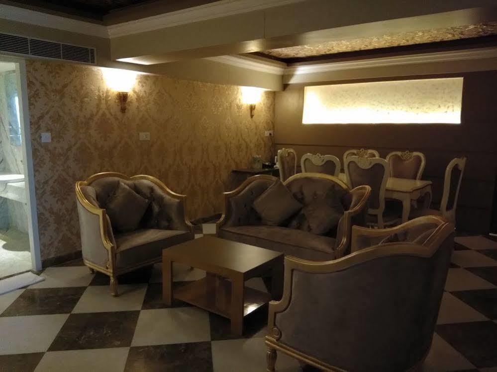 Hotel Le Temps Fort Tiruchirappalli Extérieur photo