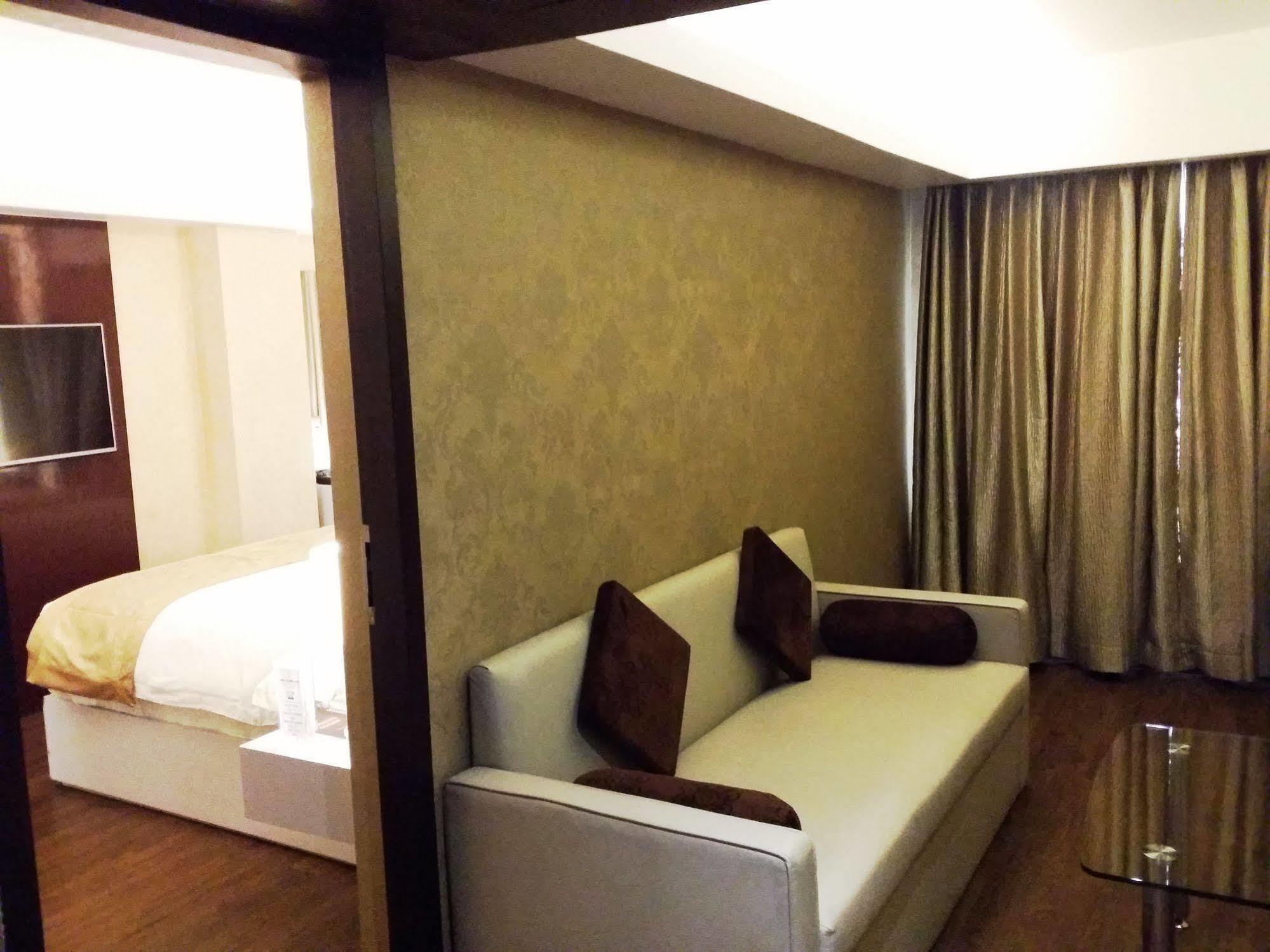 Hotel Le Temps Fort Tiruchirappalli Extérieur photo